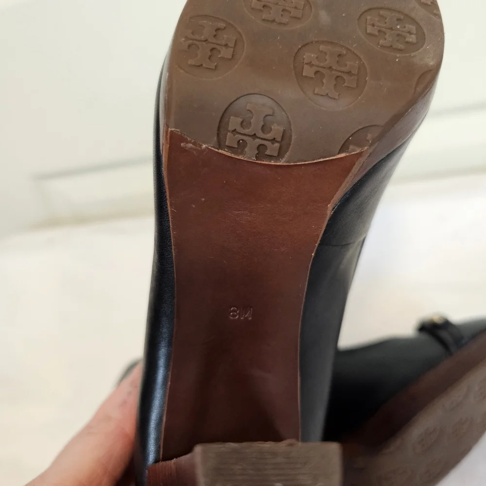 Tory Burch Wooden Tall Heel Calista Pumps Gold Logo